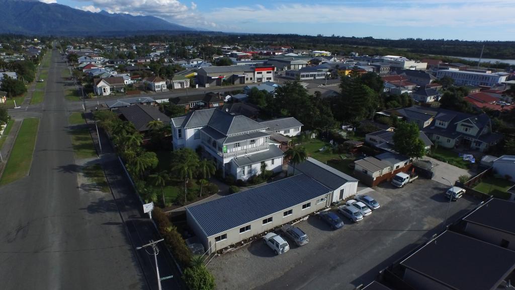 Tripinn Modern Motels & Affordable Accommodation Westport Bagian luar foto